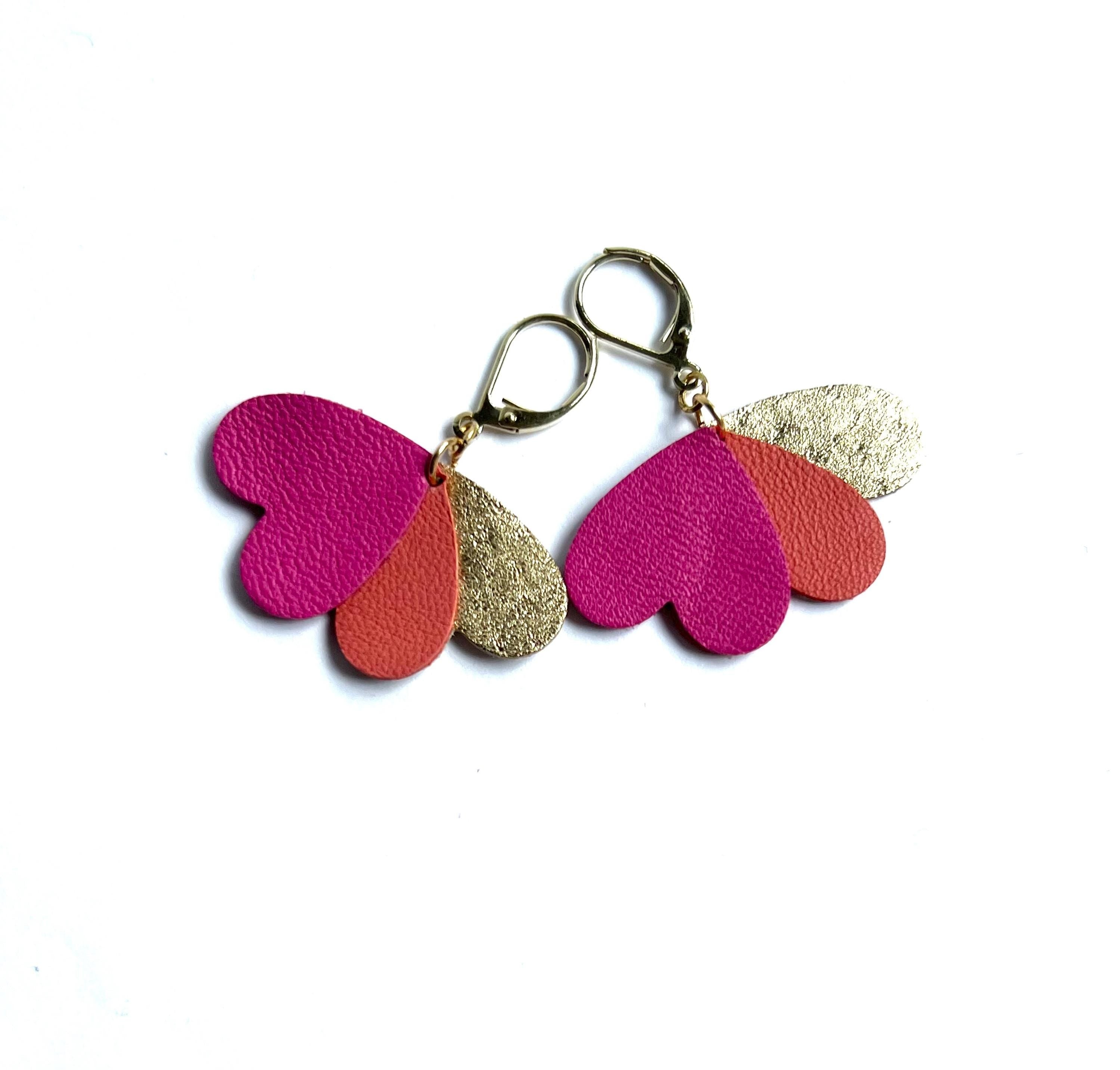 Boucles d’oreilles cœurs en cuir upcyclé, bijoux artisanaux légers faits main boucles pendantes femme, cadeau original, fuchsia corail et or