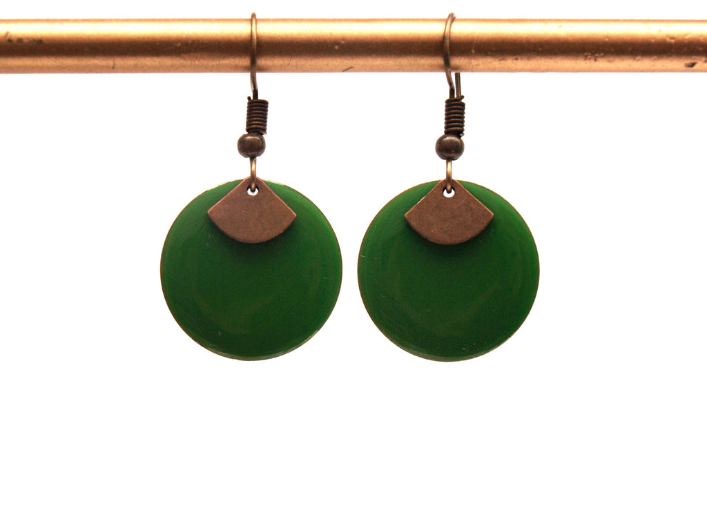 Boucles d'oreilles vert vif et bronze sequin émaillé rond et pendentif éventail  - cadeau de noël pour femme