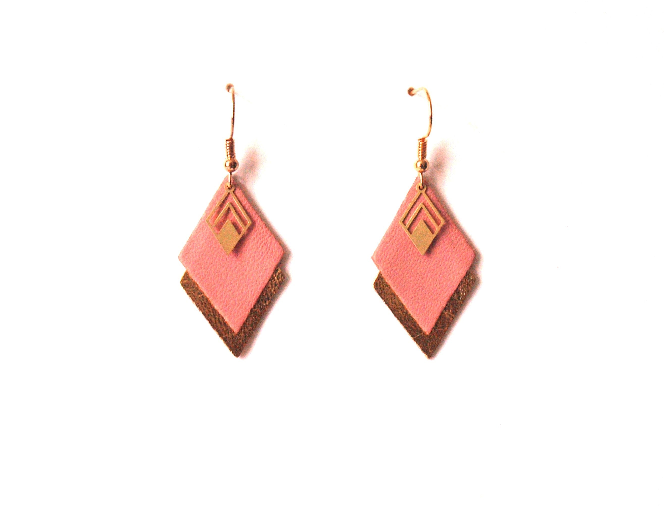 Boucles d'oreilles cuir rose, vieux rose et doré, boucles d'oreilles graphiques losanges - modèle LYA - cadeau de noël pour femme pour elle
