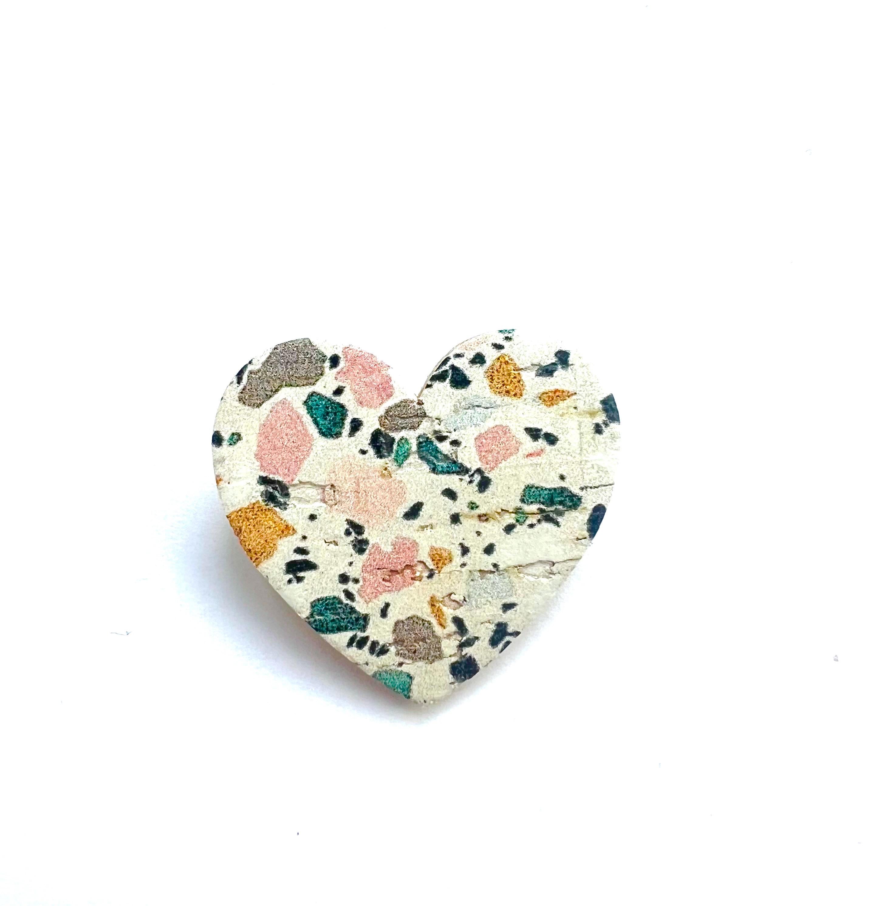 Broche terrazzo cœur en liège et cuir - cadeau fête des mères - cadeau maîtresse - cadeau pour elle - cadeau femme - broche originale