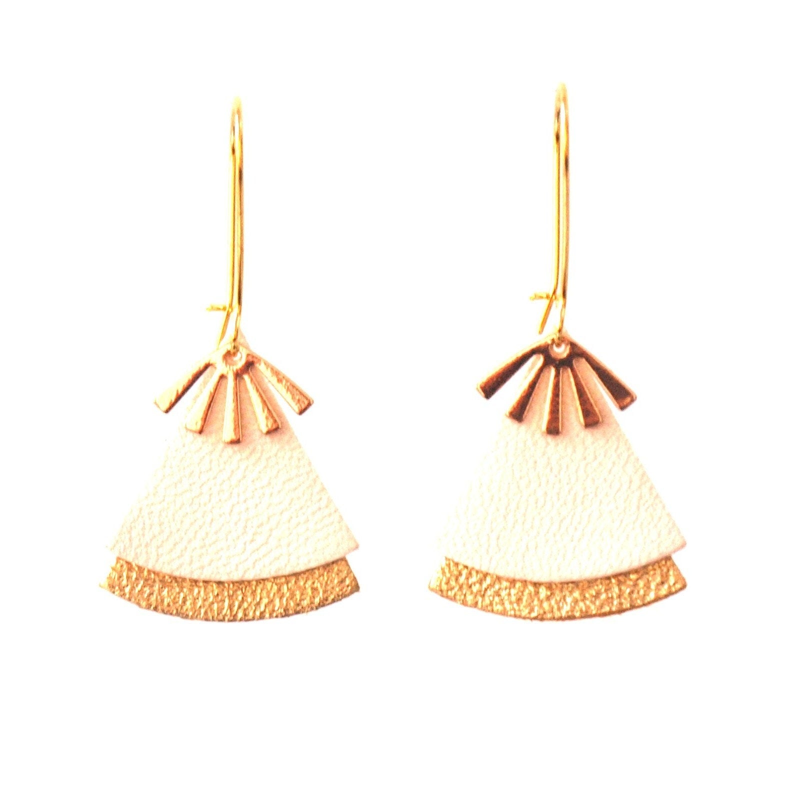 Boucles d'oreilles cuir blanc et laiton doré modèle STELLA