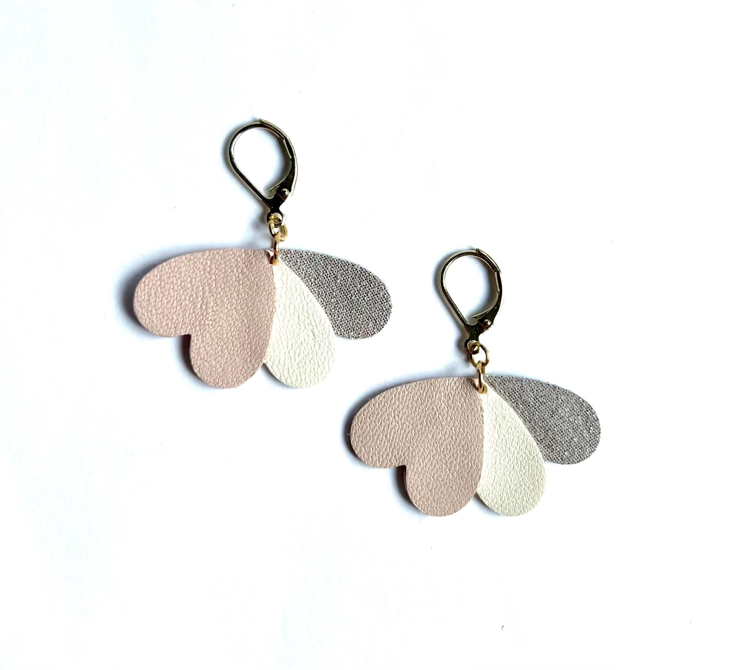 Boucles d’oreilles nude cœurs en cuir upcyclé, bijoux artisanaux légers faits main pour femme, cadeau original, fête des mères