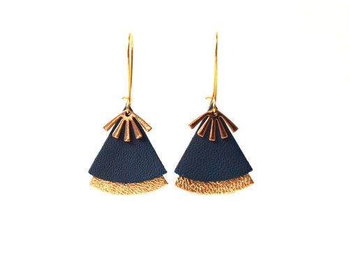Boucles d'oreilles bleu canard et or, en cuir, forme éventail - boucles d'oreilles ethniques, art déco, modèle STELLA