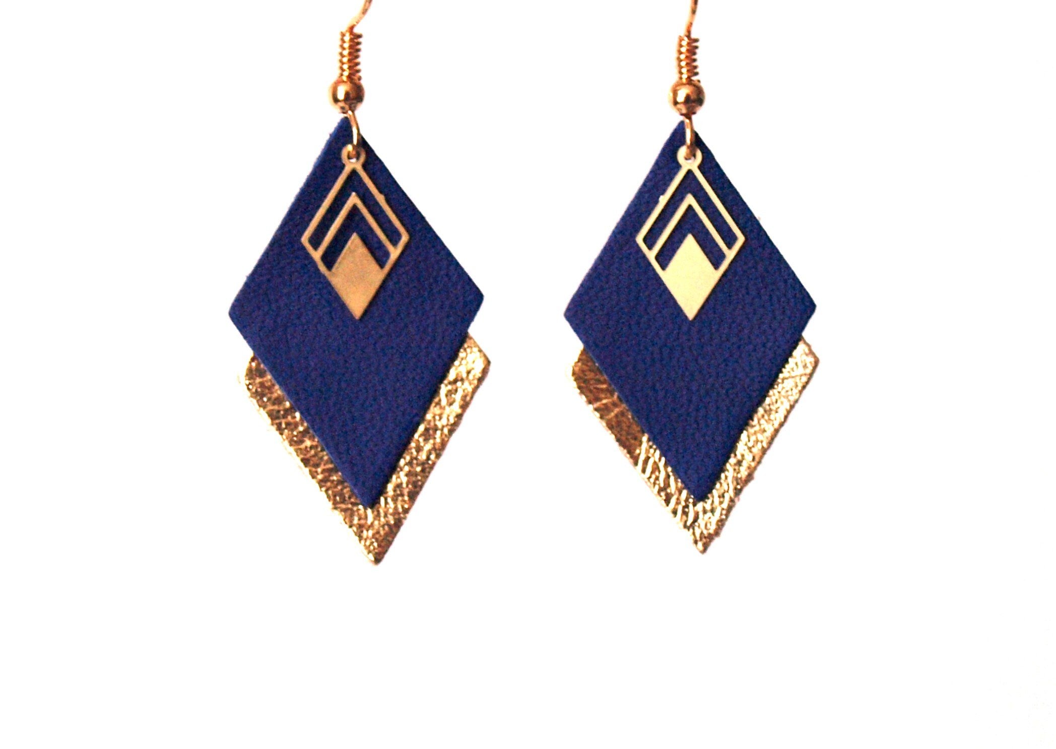 Boucles d'oreilles cuir bleu et or, boucles d'oreilles graphiques losanges bleu roi et doré - modèle LYA - cadeau noël pour femme pour elle