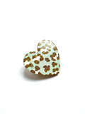 Broche coeur léopard en liège imprimé doublé de cuir - cadeau fête des mères - cadeau maîtresse - cadeau pour elle