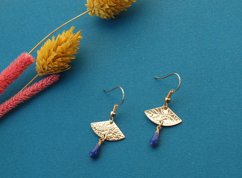 Boucles d'oreilles éventail doré - boucles d'oreilles discrètes - modèle EVA bleu roi