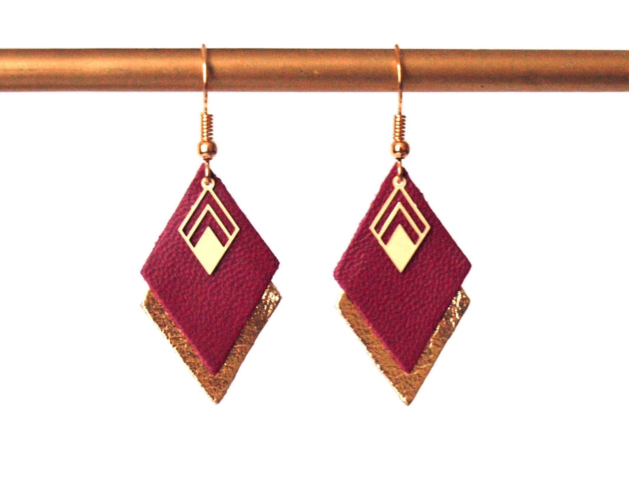 Boucles d'oreilles cuir bordeaux, prune et doré, boucles d'oreilles graphiques losanges - modèle LYA - cadeau de noël pour femme pour elle