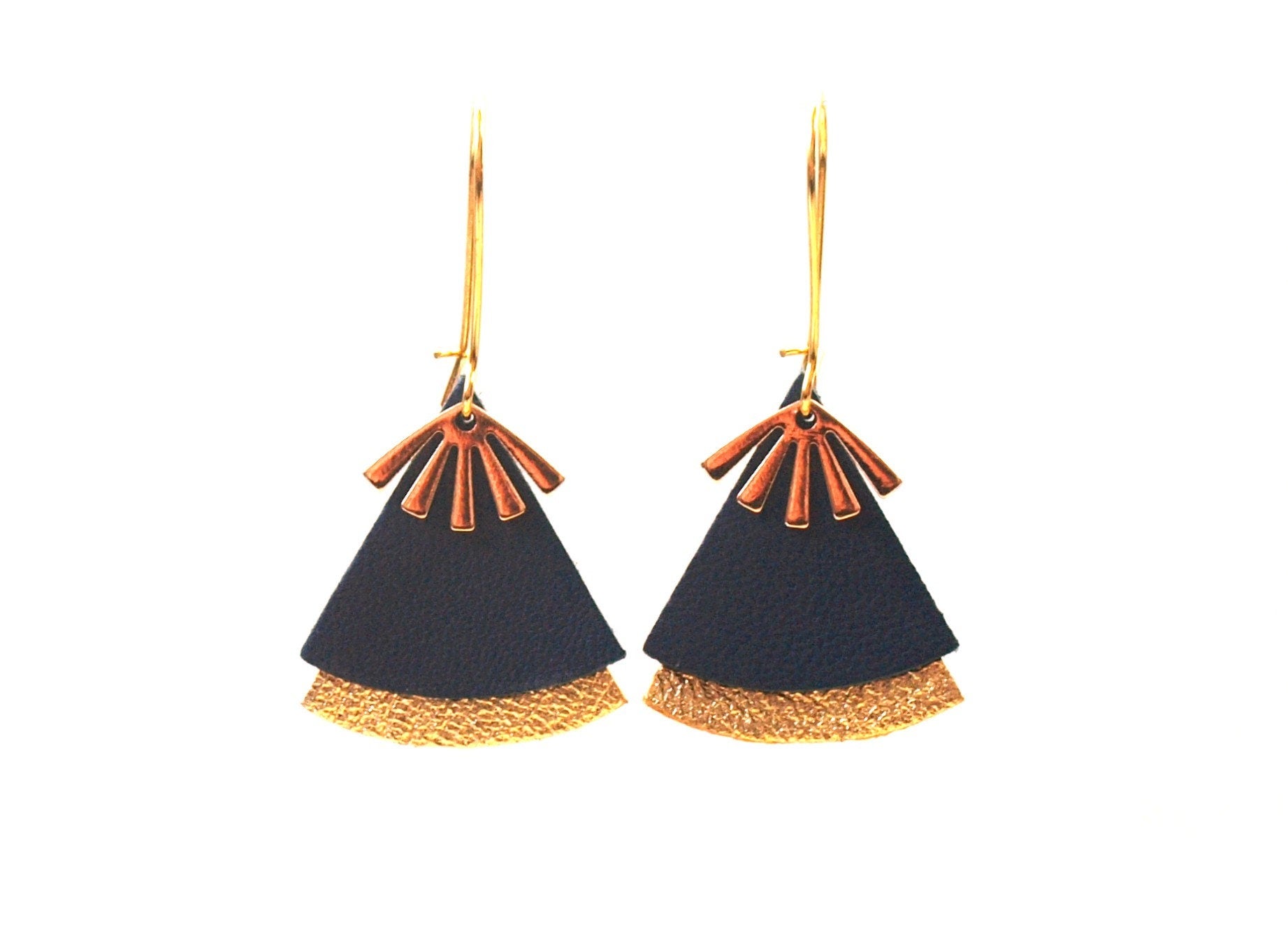 Boucles d'oreilles cuir noir et or, forme éventail - boucles d'oreilles art déco, ethniques modèle STELLA