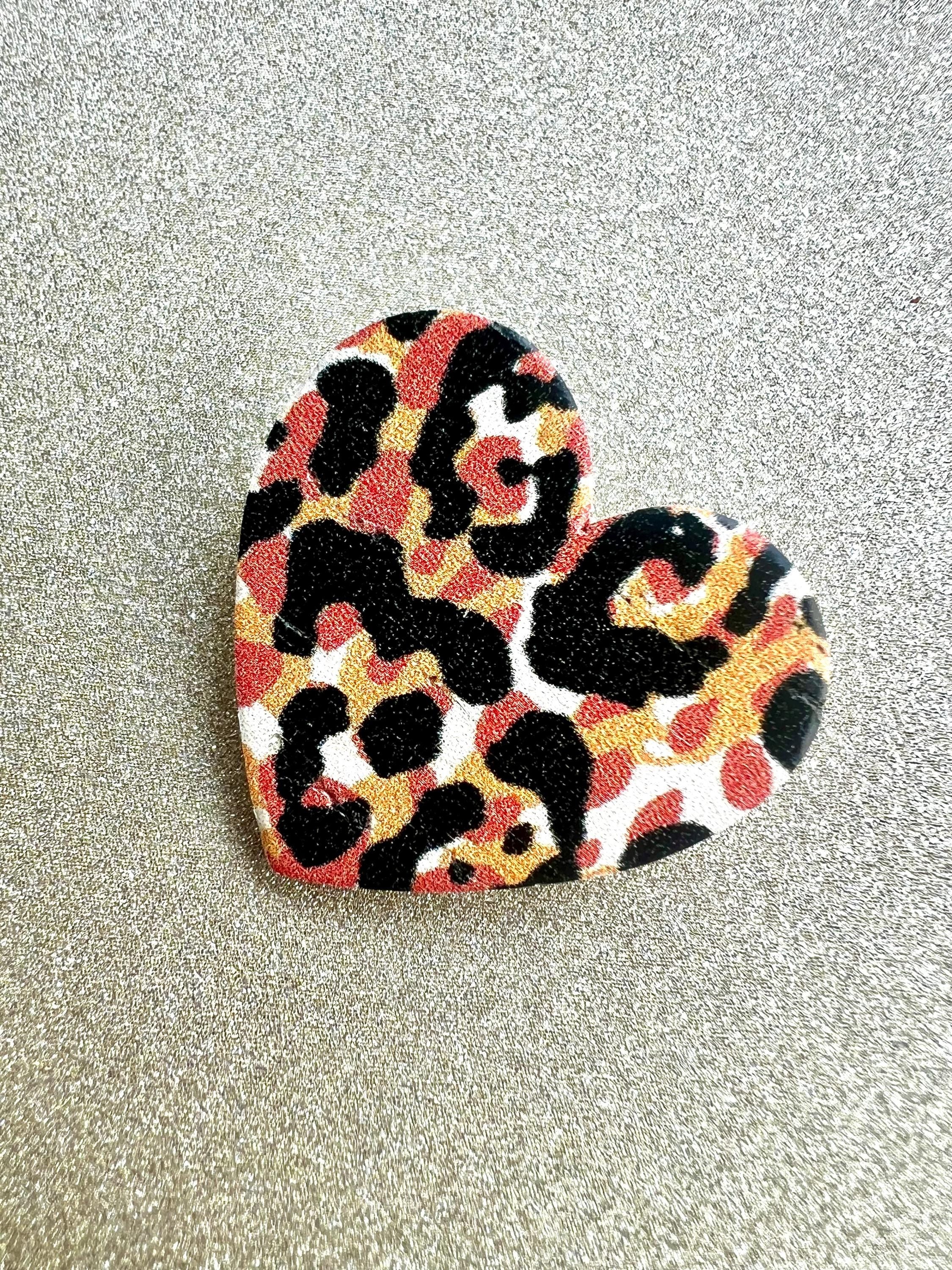 Broche léopard tigre cœur en liège - cadeau fête des mères - cadeau maîtresse - cadeau pour elle - cadeau femme  broche originale