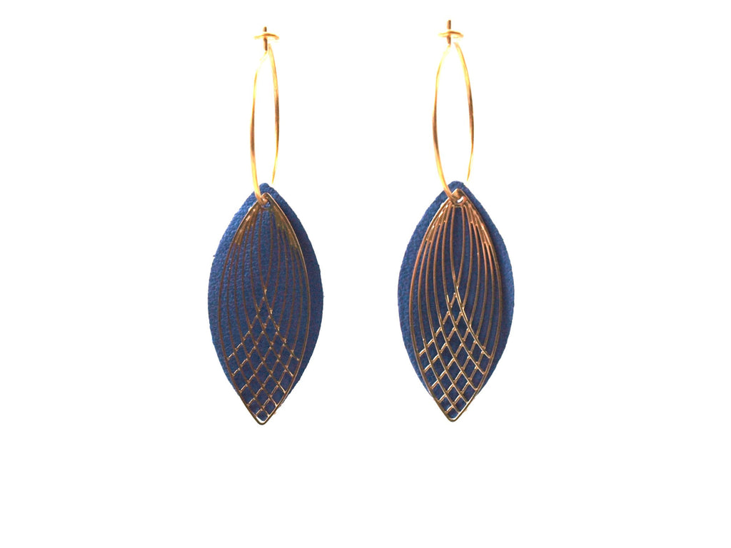 Boucles d'oreilles créoles acier inoxydable et cuir -beu lavande et or - créoles style art déco - modèle SIENNA