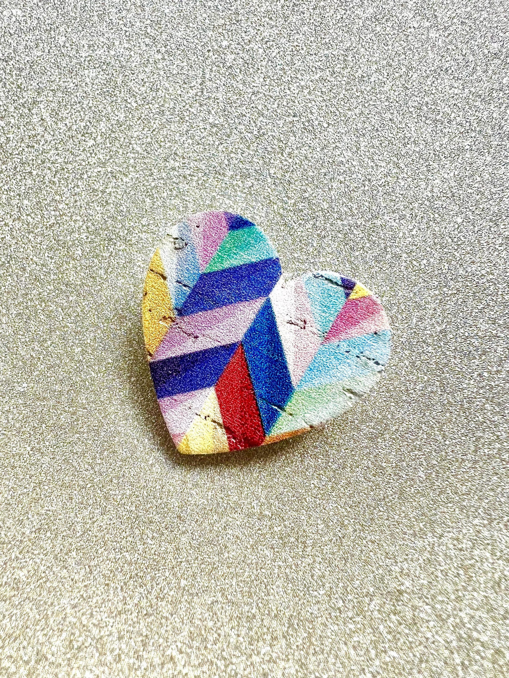 Broche coeur multicolore en liège imprimé  doublé de cuir - cadeau fête des mères - cadeau maîtresse - cadeau pour elle