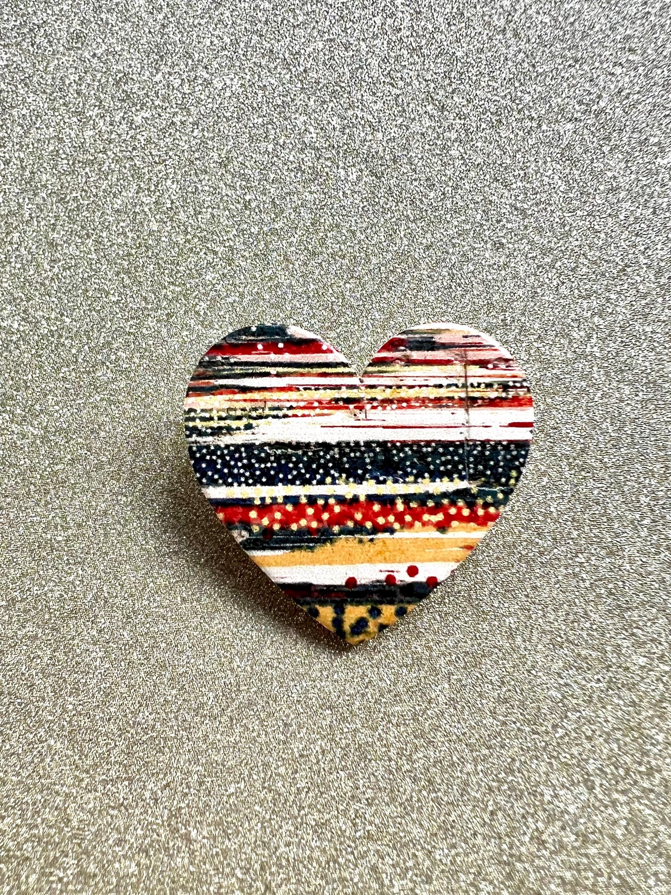 Broche coeur en liège imprimé multicolore doublé de cuir - cadeau fête des mères - cadeau maîtresse - cadeau pour elle