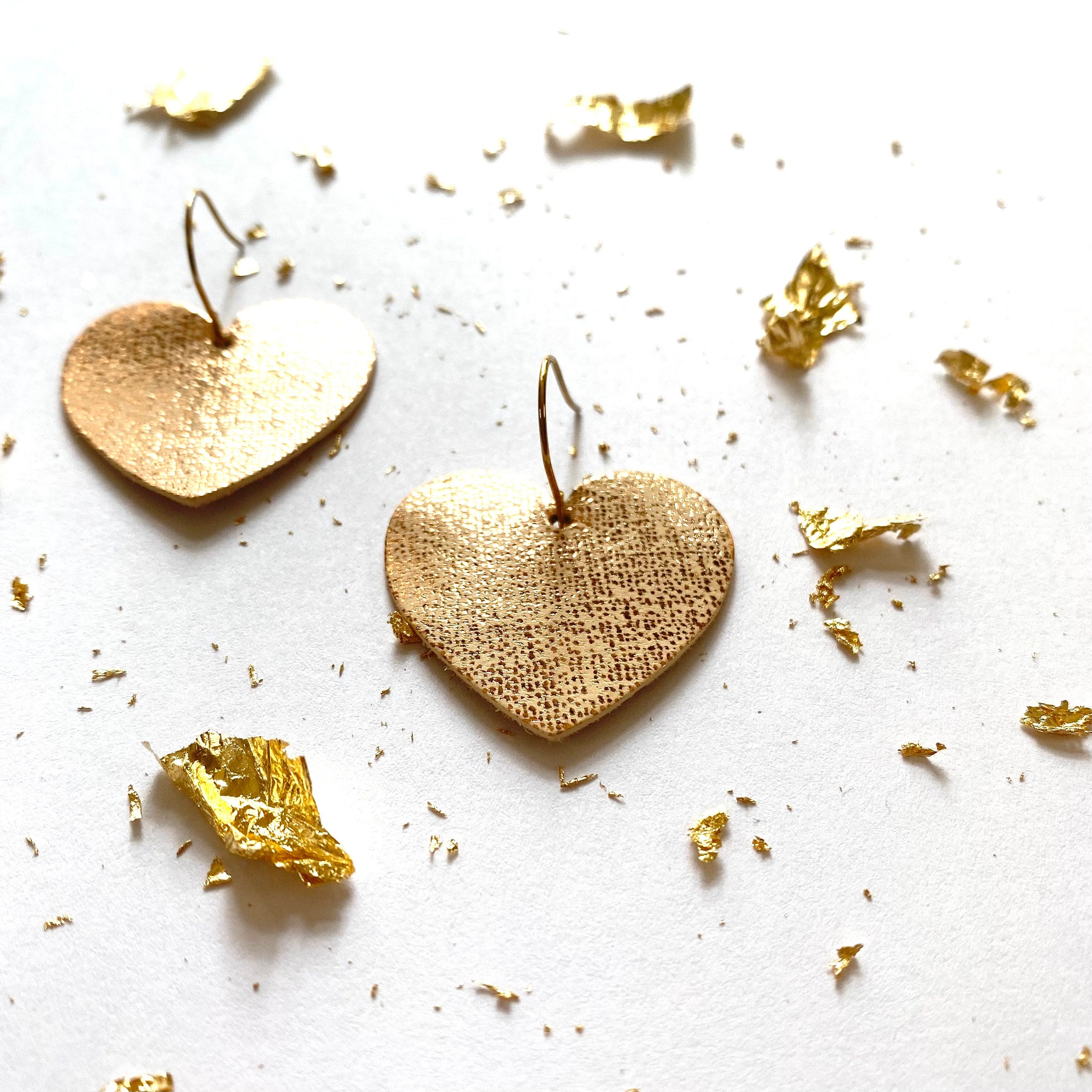 Boucles d’oreilles cœur cuir or rose - boucles d'oreilles originales - cadeau pour femme - saint valentin - bijou fait main