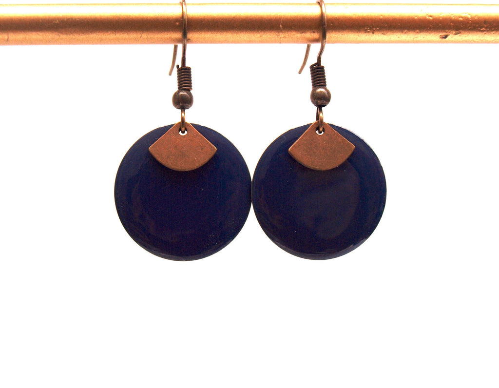Boucles d'oreilles bleu nuit, bleu foncé, bleu marine et bronze sequin émaillé rond et pendentif éventail  - cadeau de noël pour femme