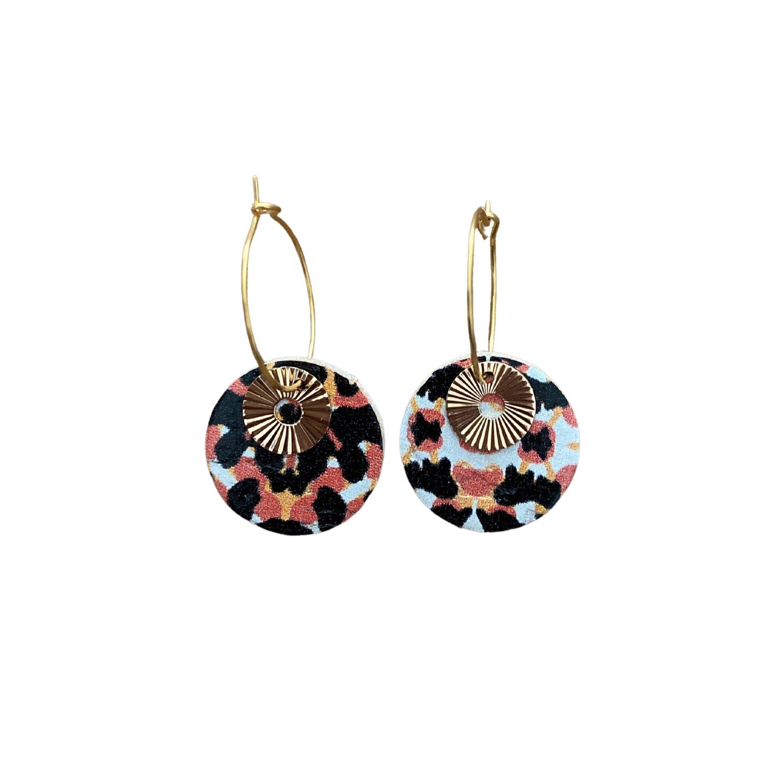 Boucles d’oreilles liège et cuir motif léopard - créoles dorées en acier inoxydable