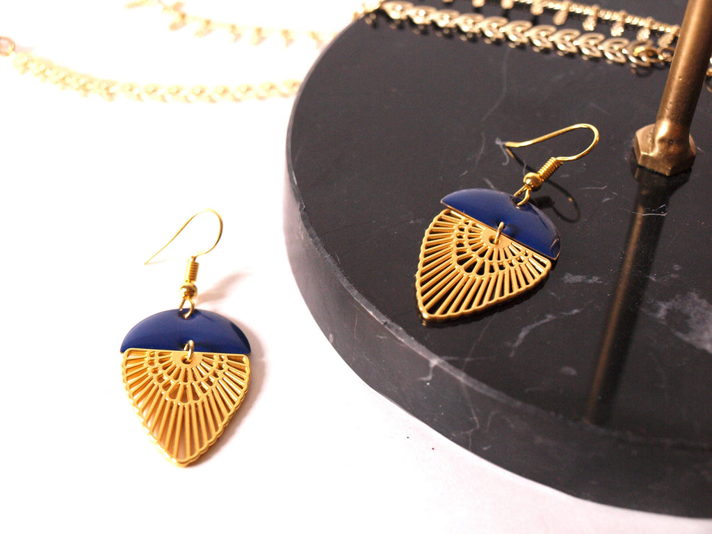 Boucles d'oreilles bleu et or art déco plaqué or mat et sequin émaillé demi cercle - cadeau femme