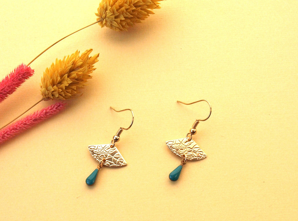 Boucles d'oreilles éventail vert turquoise et or - petites boucles d'oreilles discrètes dorées - modèle EVA