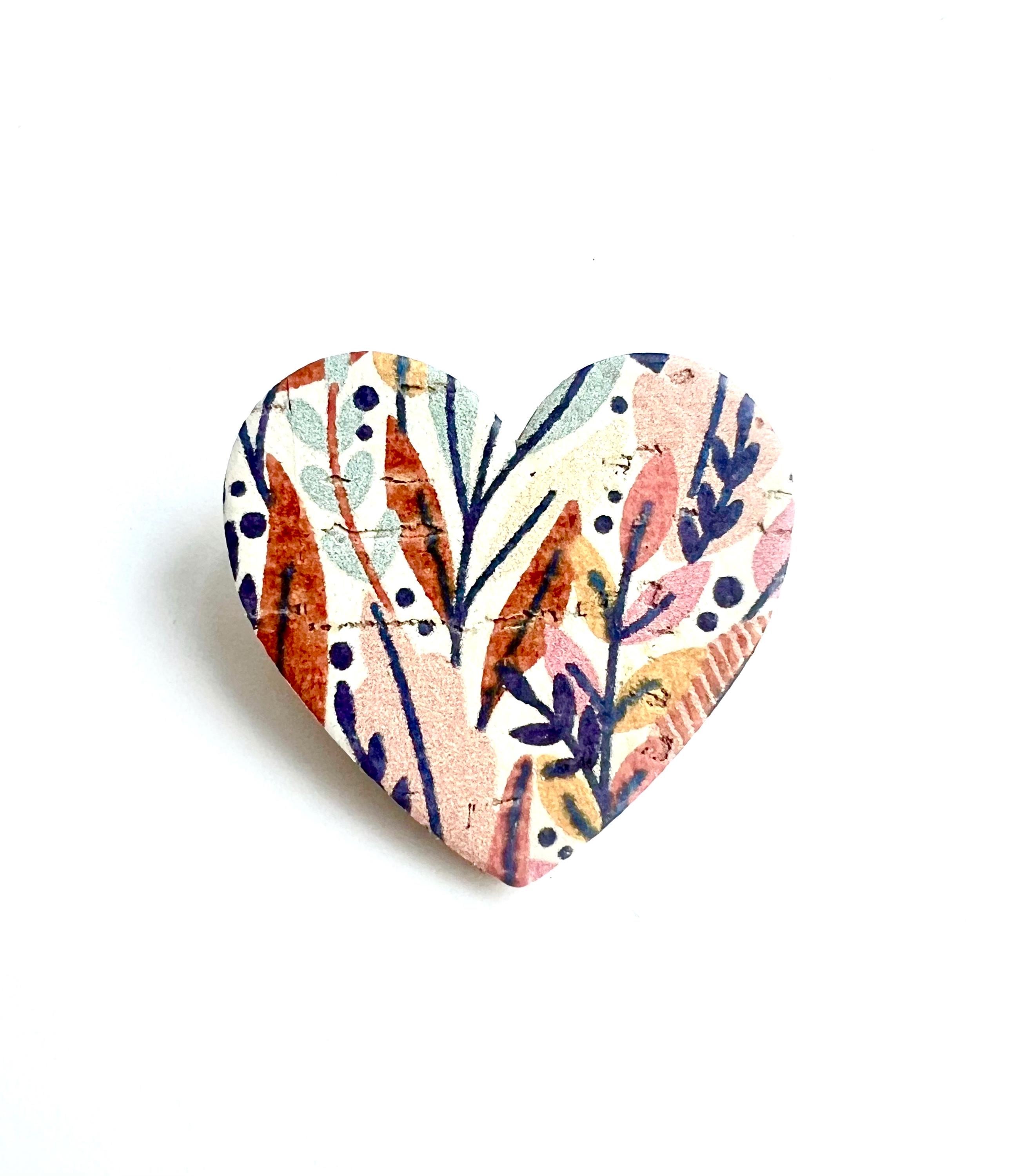 Broche cœur motif fleurs sauvages en liège - cadeau fête des mères  cadeau maîtresse - cadeau pour elle - cadeau femme  broche originale