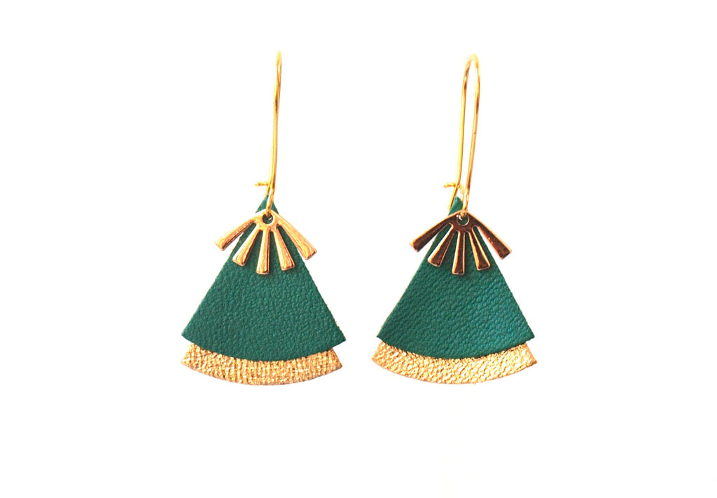 Boucles d'oreilles vert et or, en cuir, forme éventail - boucles d'oreilles ethniques modèle STELLA
