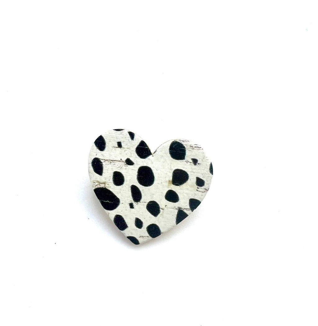 Broche dalmatien cœur noir et blanc en liège - cadeau fête des mères - cadeau maîtresse - cadeau pour elle - cadeau femme  broche originale