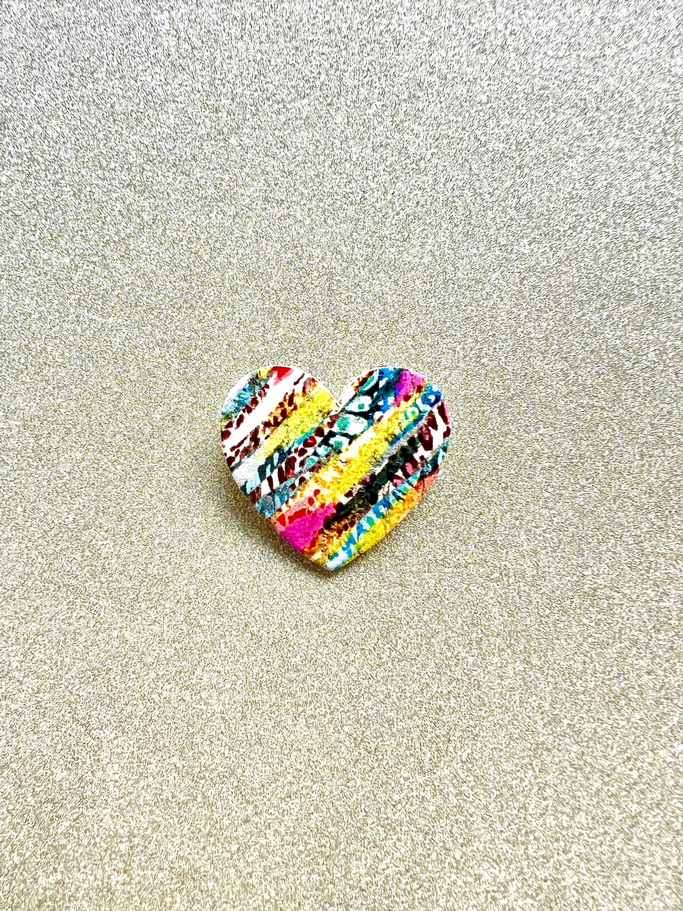 Broche coeur en liège multicolore motif abstrait doublé de cuir - cadeau fête des mères - cadeau maîtresse - cadeau pour elle