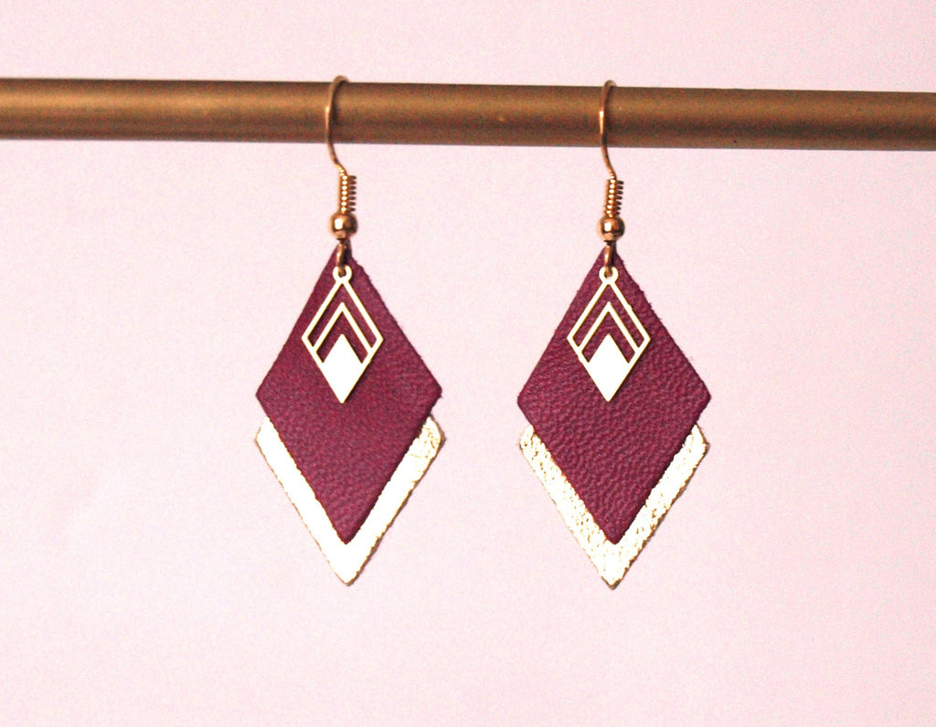 Boucles d'oreilles cuir bordeaux, prune et doré, boucles d'oreilles graphiques losanges - modèle LYA - cadeau de noël pour femme pour elle