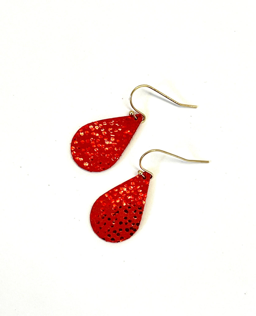 Boucles d'oreilles cuir rouge discrètes et légères - forme goutte - cadeau femme - cadeau pour elle - fête des mères