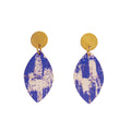 Boucles d'oreilles liège bleu et blanc, cuir et acier forme feuille LOAN