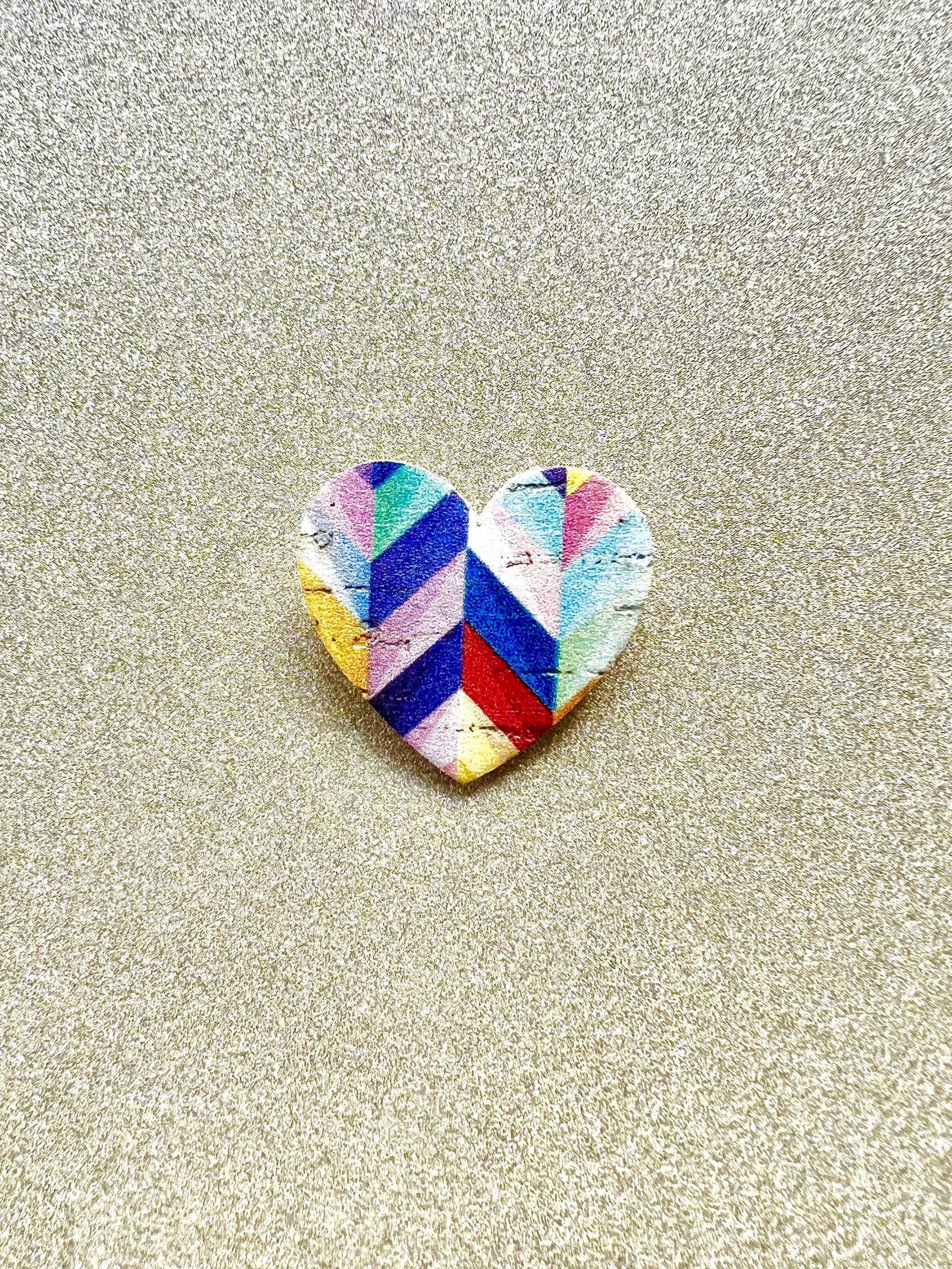Broche coeur multicolore en liège imprimé  doublé de cuir - cadeau fête des mères - cadeau maîtresse - cadeau pour elle