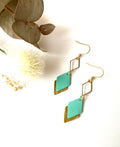 Boucles d'oreilles cuir bleu et or, boucles d'oreilles graphiques losanges bleu céladon et doré - modèle LISÉA - cadeau pour elle