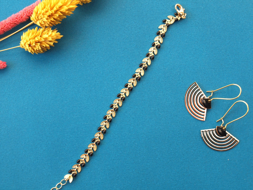 Bracelet fin or et noir - chaîne épis émaillée - bracelet femme à juxtaposer - superposition bracelets - bracelet boheme - cadeau pour elle