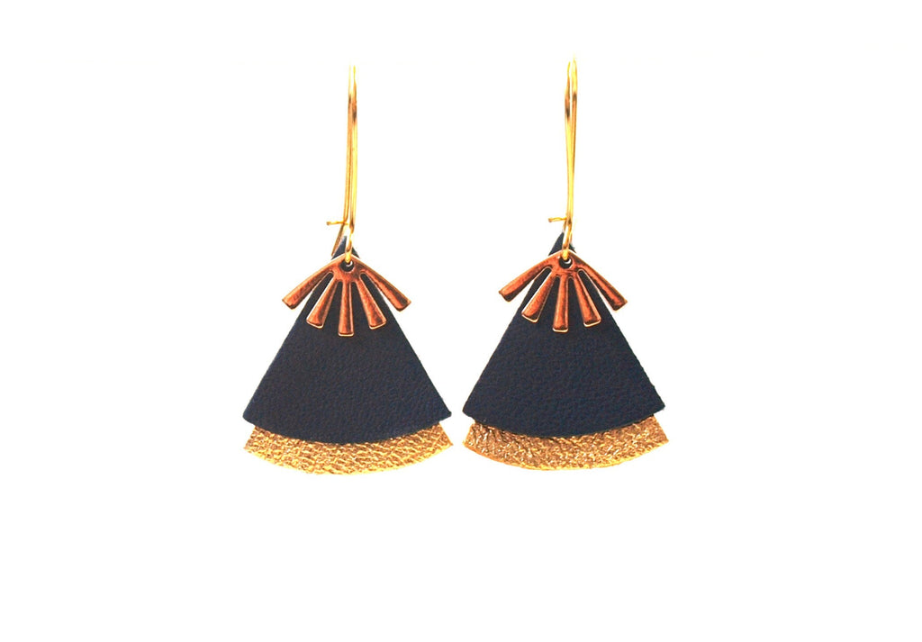 Boucles d'oreilles cuir noir et or, forme éventail - boucles d'oreilles art déco, ethniques modèle STELLA