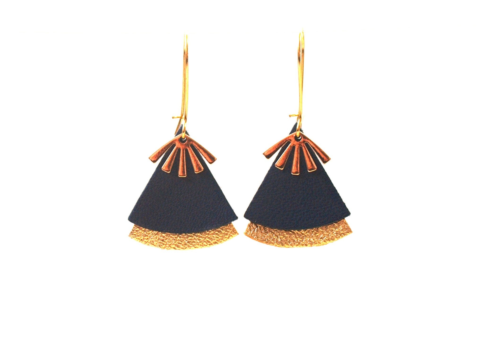Boucles d'oreilles cuir noir et or, forme éventail - boucles d'oreilles art déco, ethniques modèle STELLA